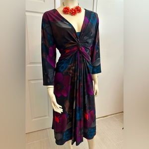 NWT 16W Jones New York, woman stretchy dress black with muted colors